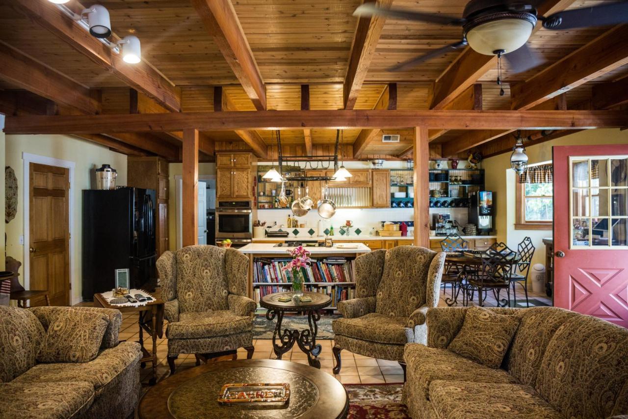 Mountain Harbour B&B Roan Mountain ภายนอก รูปภาพ